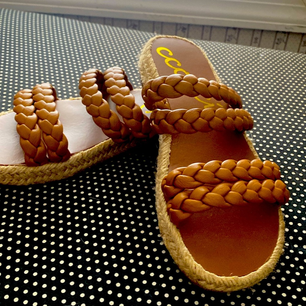 Brand new never worn sandals